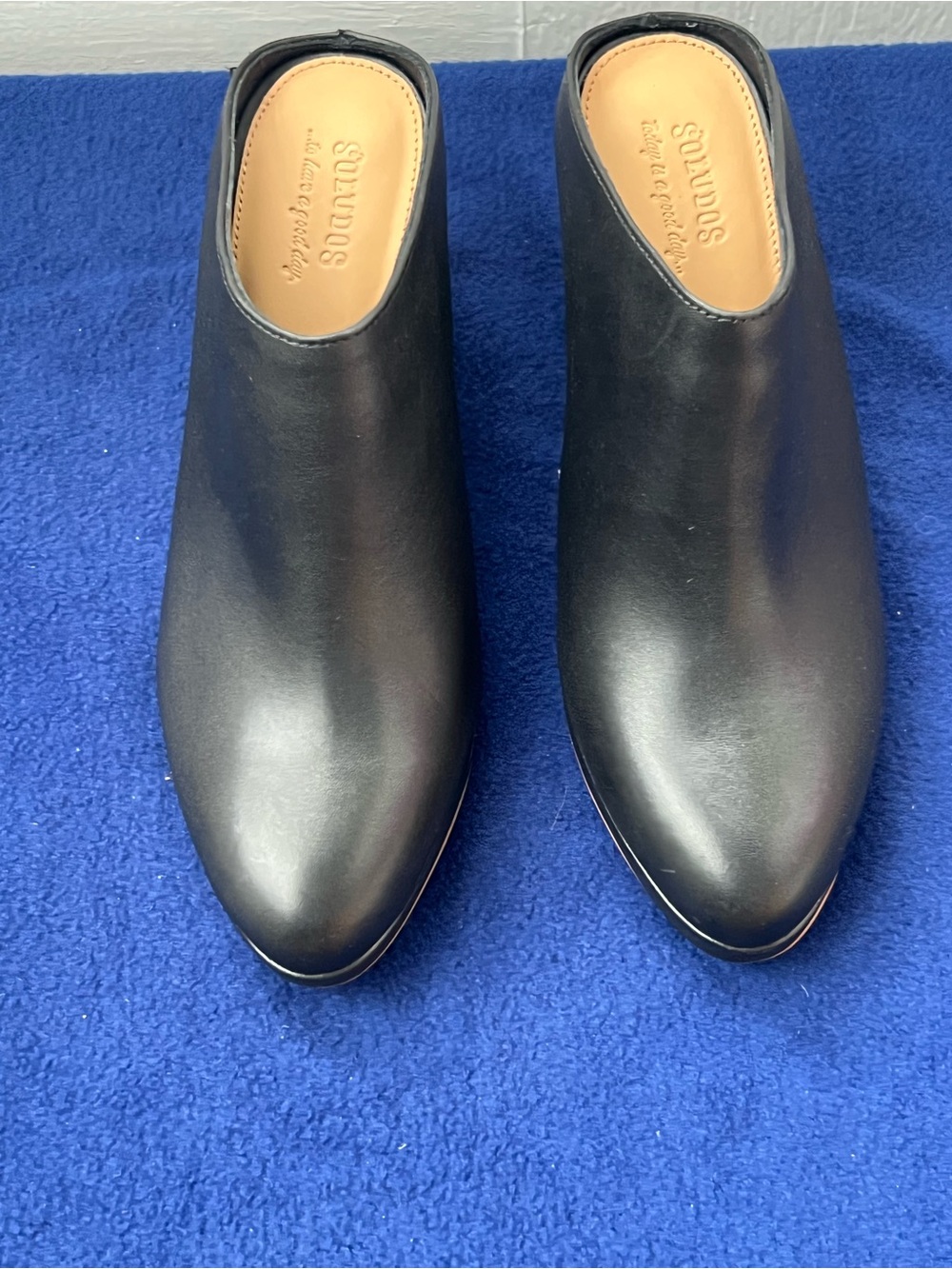 Soludos Black Leather Pointed Slip-On Mules